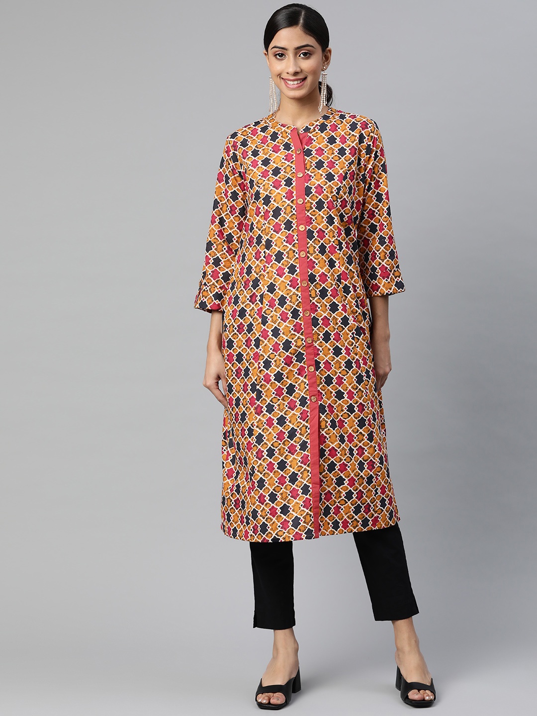 

SVARCHI Women Navy Blue & Mustard Yellow Ethnic Motifs Printed Kurta