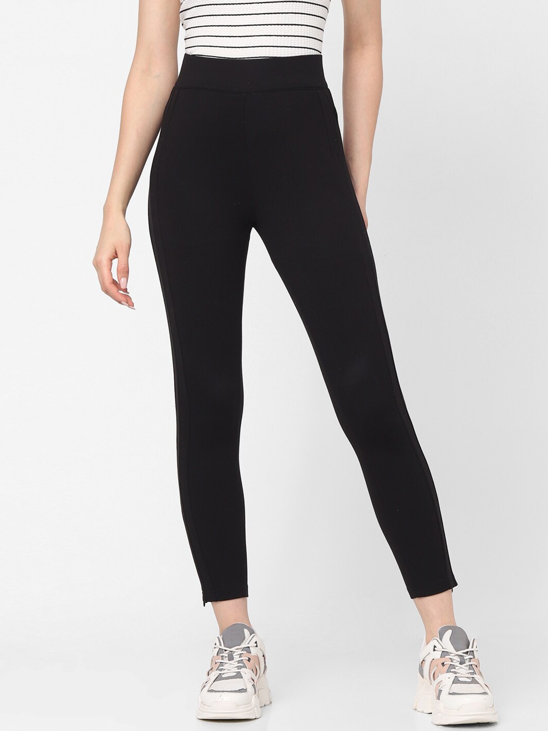 

ONLY Women Black Solid Skinny-Fit Treggings