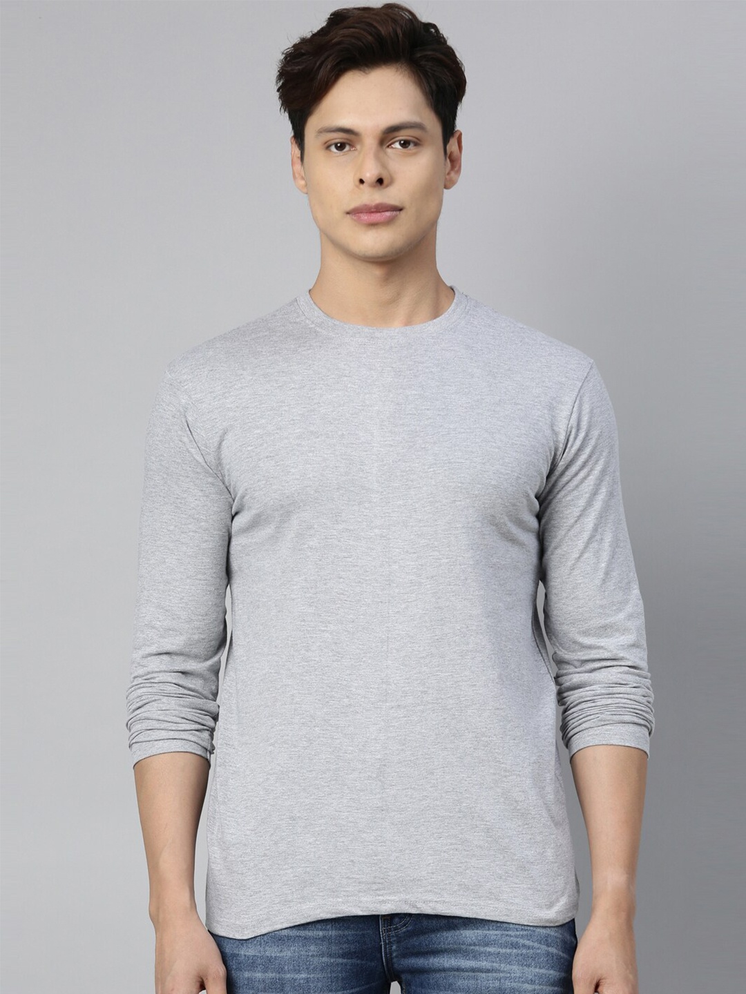 

recast Men Grey Solid Regular Fit T-shirt