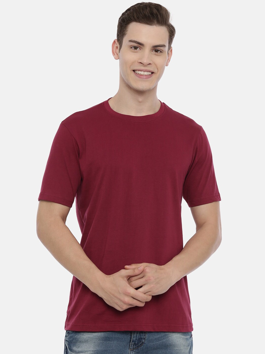 

recast Men Maroon Pure Cotton T-shirt