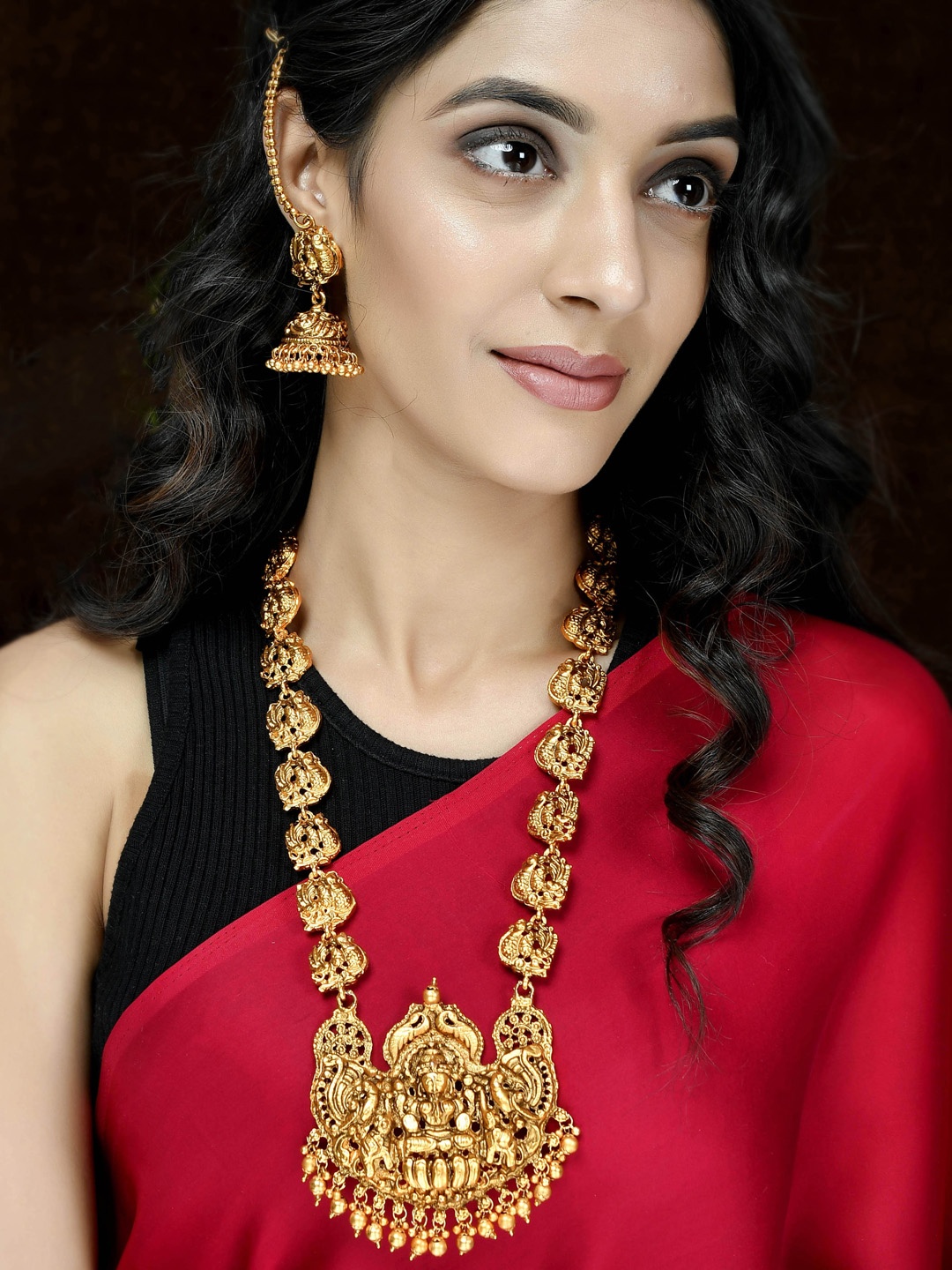 

Shoshaa Gold-Plated Temple Jewellery Set