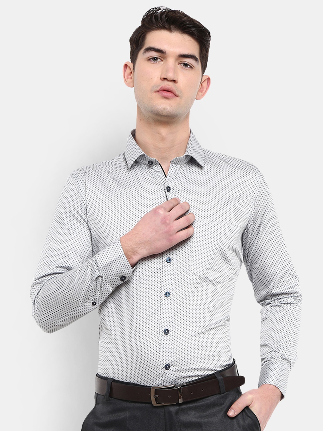 

V-Mart Men Grey Standard Micro Ditsy Printed Formal Shirt