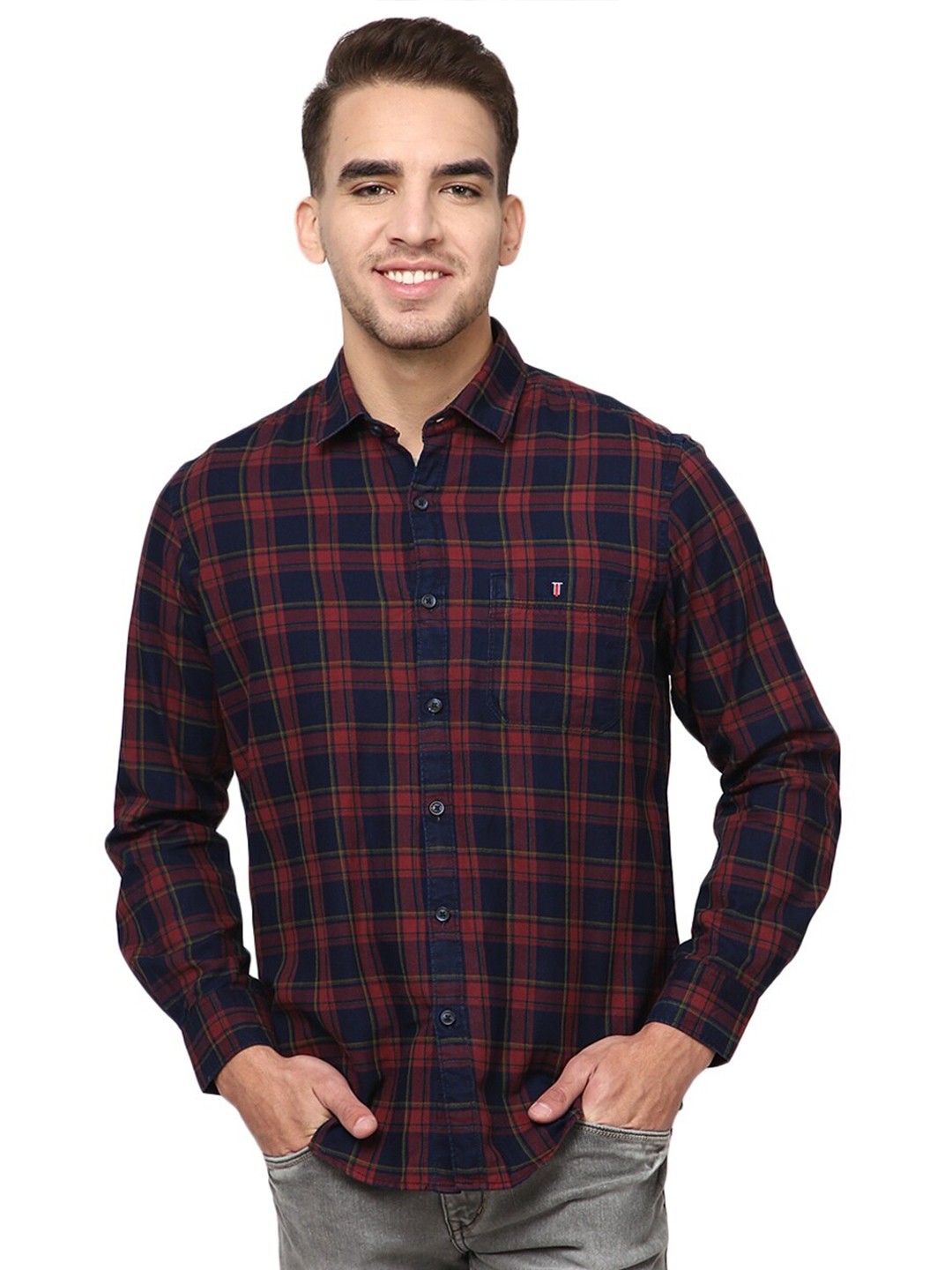 

V-Mart Men Red & Navy Blue Standard Checked Casual Shirt