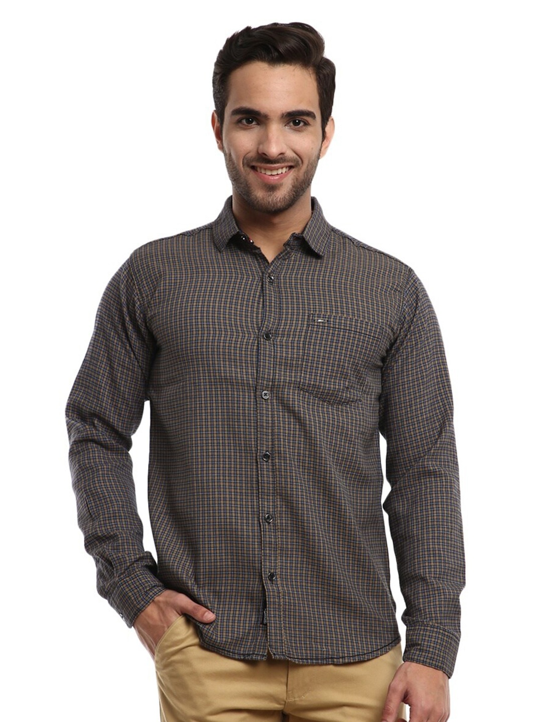 

V-Mart Men Green Standard Checked Casual Shirt