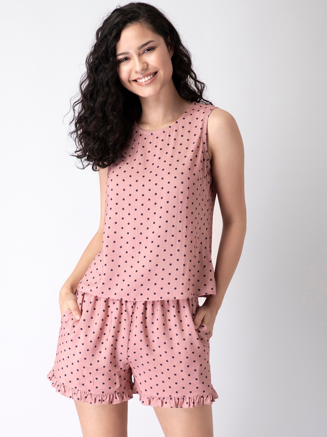 

FabAlley Women Pink & Black Polka Dots Printed Pure Cotton Nightsuit