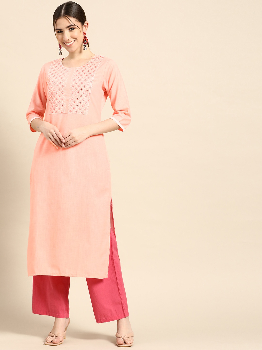 

Gerua By Libas Women Peach-Coloured Geometric Motifs Embroidered Yoke Design Kurta