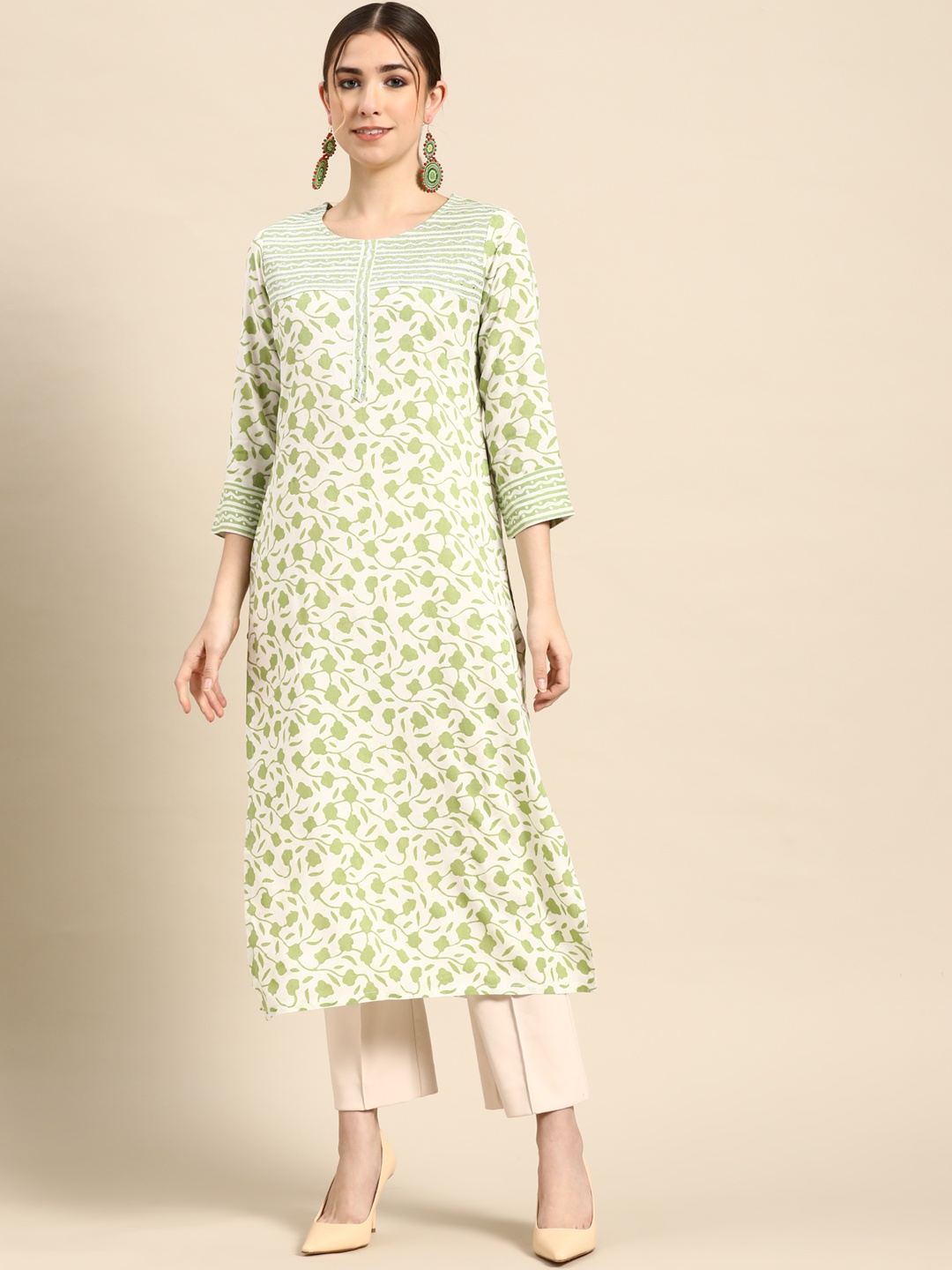 

Gerua By Libas Women White Green Floral Printed Floral Kurta