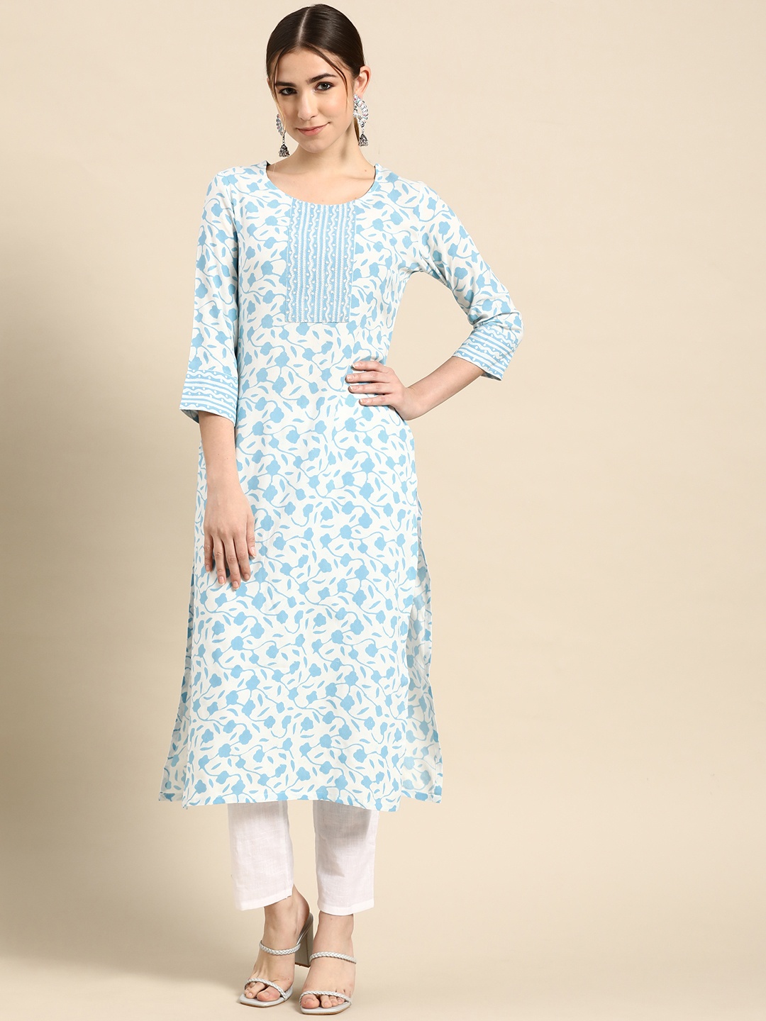 

Gerua By Libas Women White Blue Floral Printed Kurta