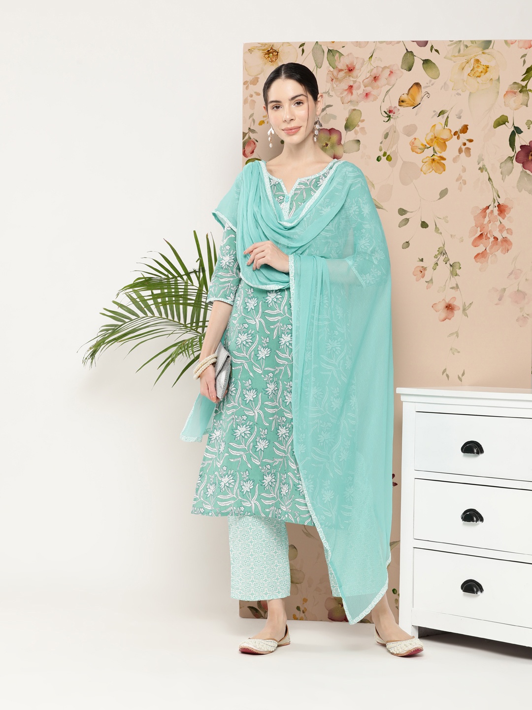 

Gerua By Libas Women Sea Green Floral Motifs Printed Pure Cotton Kurta with Trousers With Dupatta