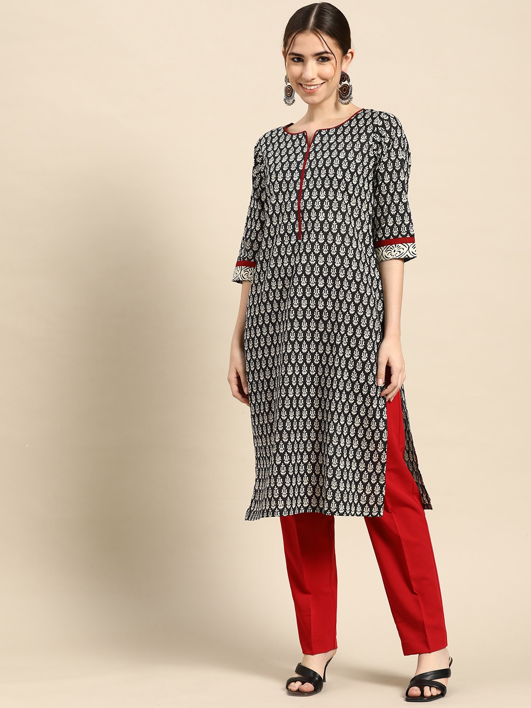 

Gerua By Libas Women Black Off White Cotton Ethnic Motifs Printed Kurta