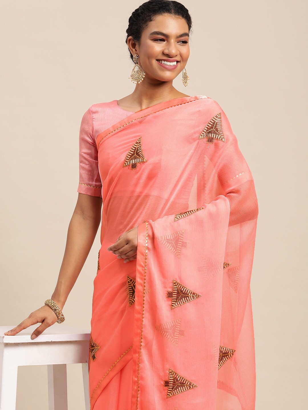 

Satrani Pink Ethnic Motifs Embroidered Saree