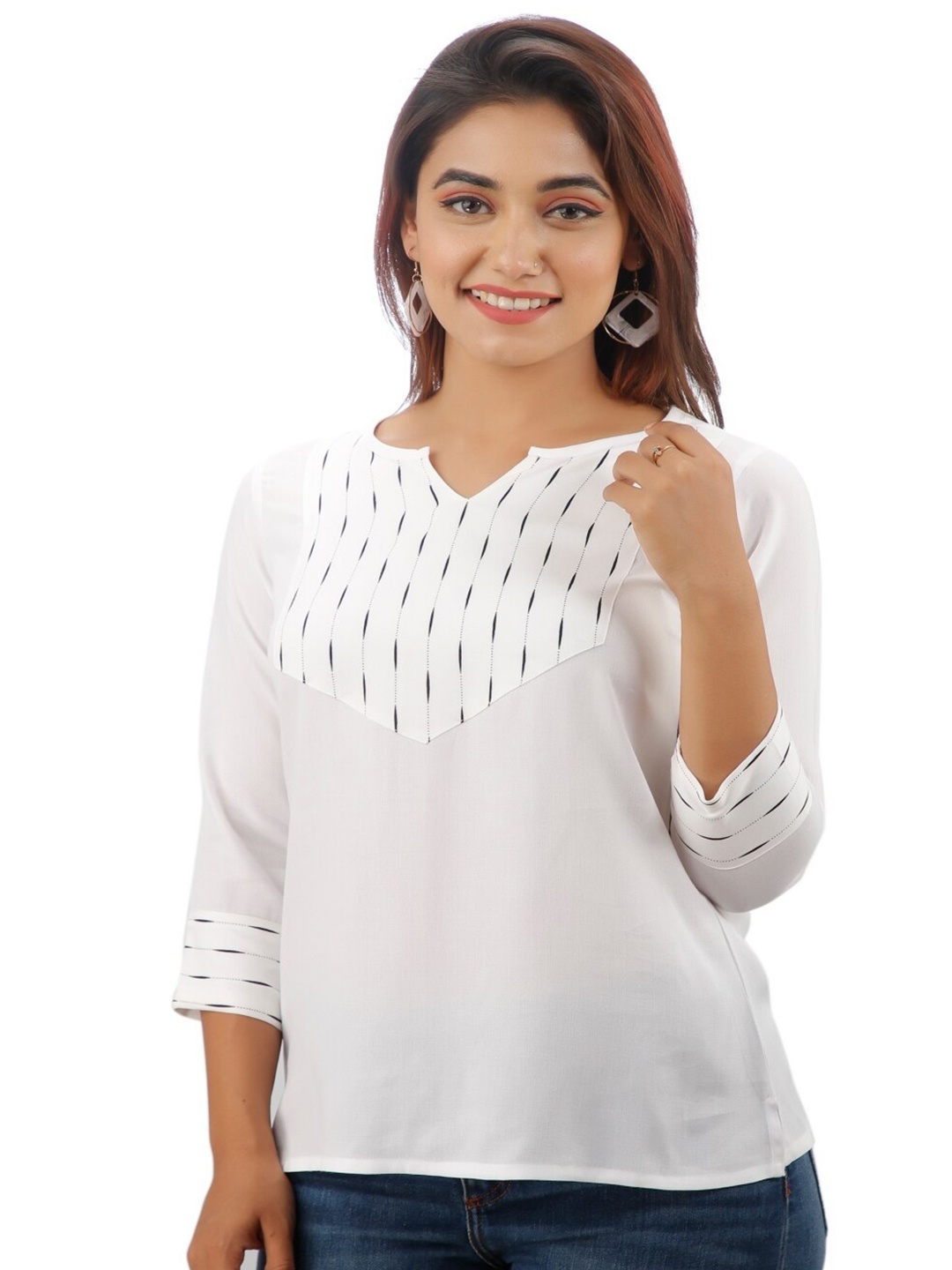 

Maishi White Printed Top