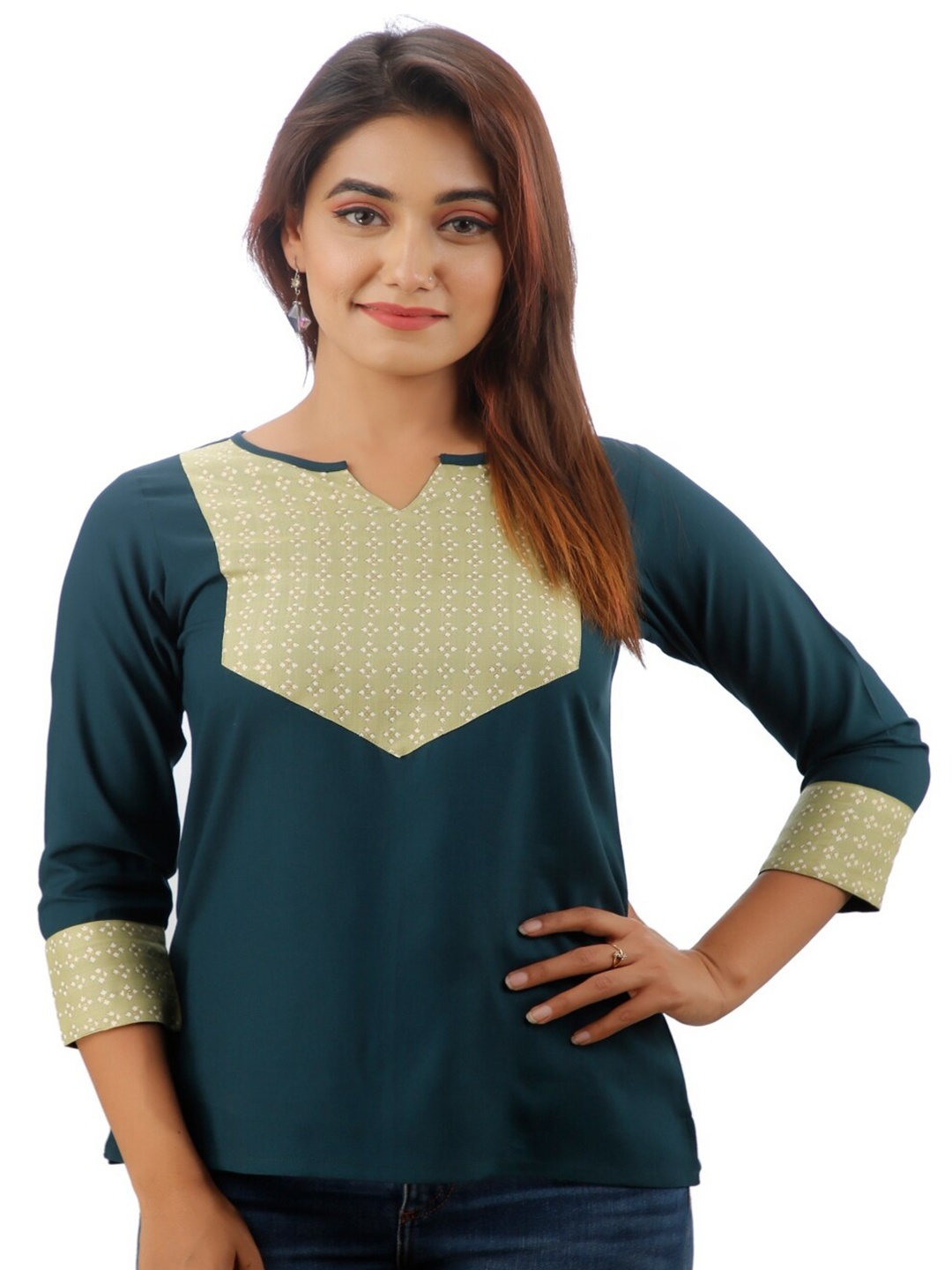 

Maishi Green & Teal Green Print Top