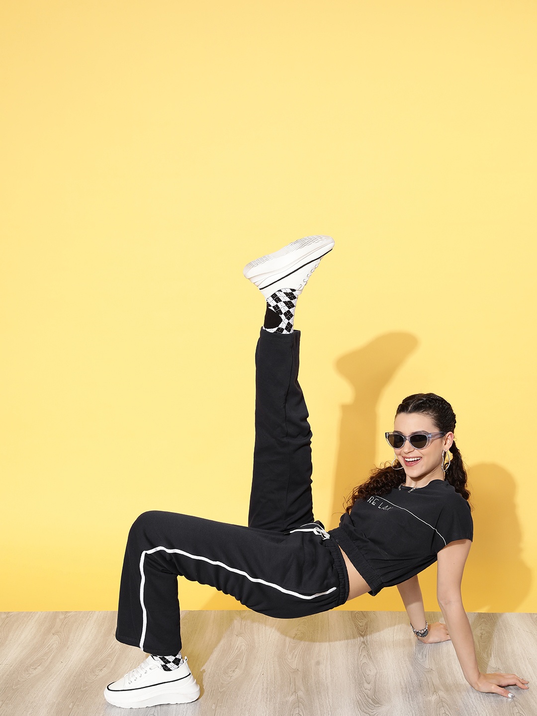 

The Roadster Lifestyle Co. Women Black Printed Relaxed Fit Co-Ords