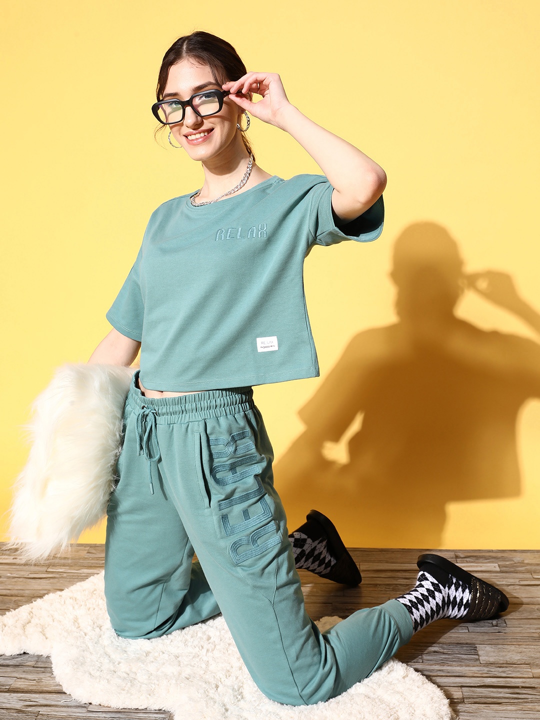 

The Roadster Lifestyle Co. Women Teal Blue Self Design Co-Ords