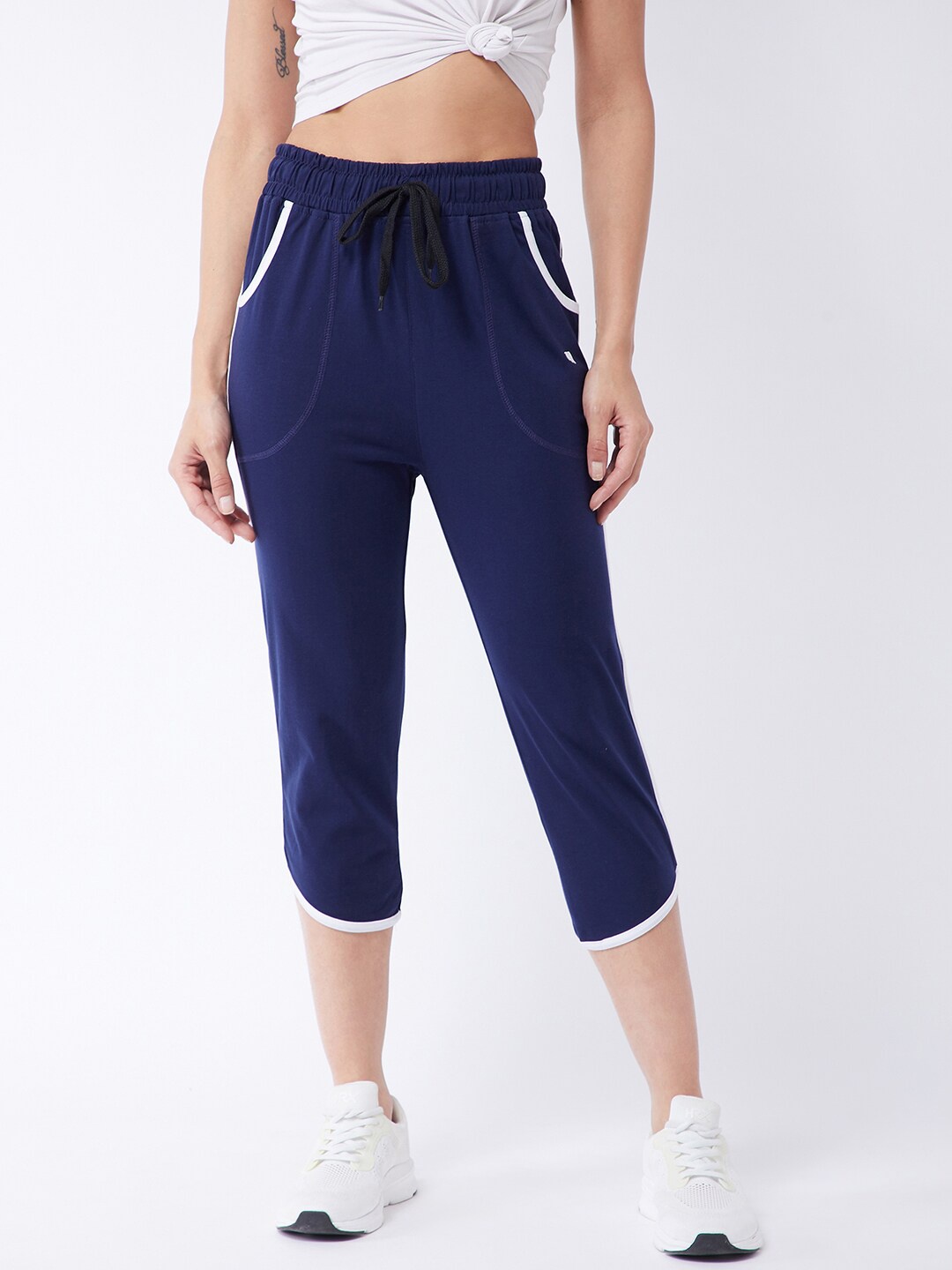

Modeve Women Navy Blue Regular Fit Cotton Capris