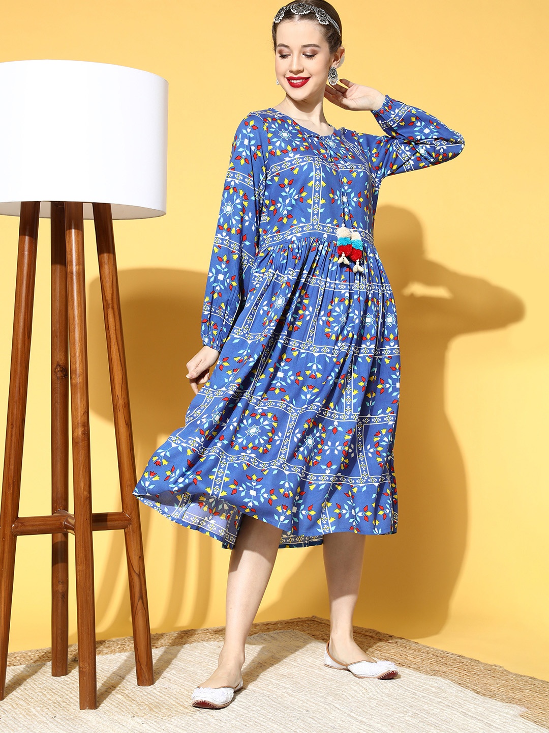 

Sangria Women Stunning Blue Ethnic Motifs Nuovo Sleeves Dress
