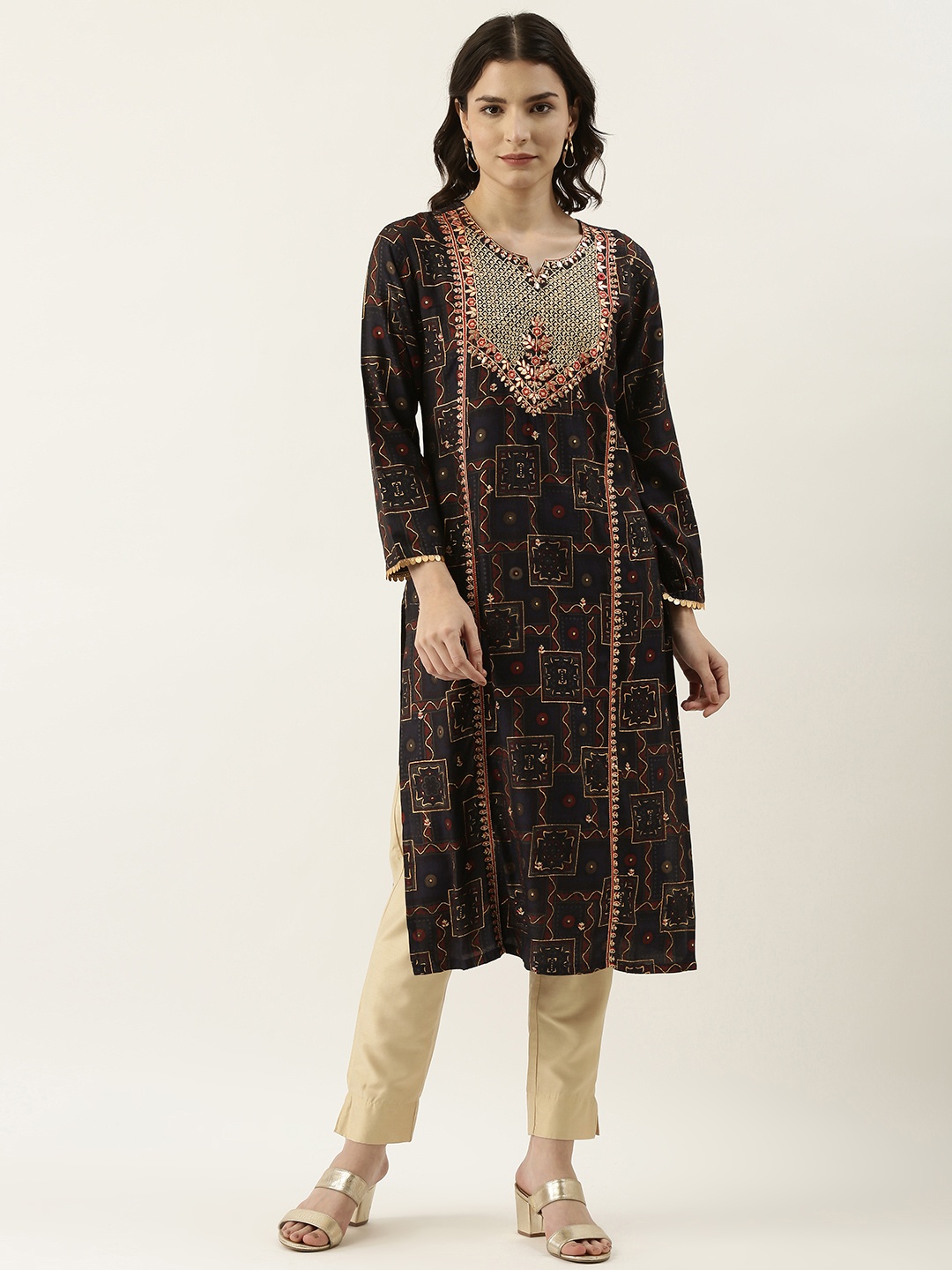 

SWAGG INDIA Women Navy Blue & Red Embroidered Gotta Patti Detail Kurta