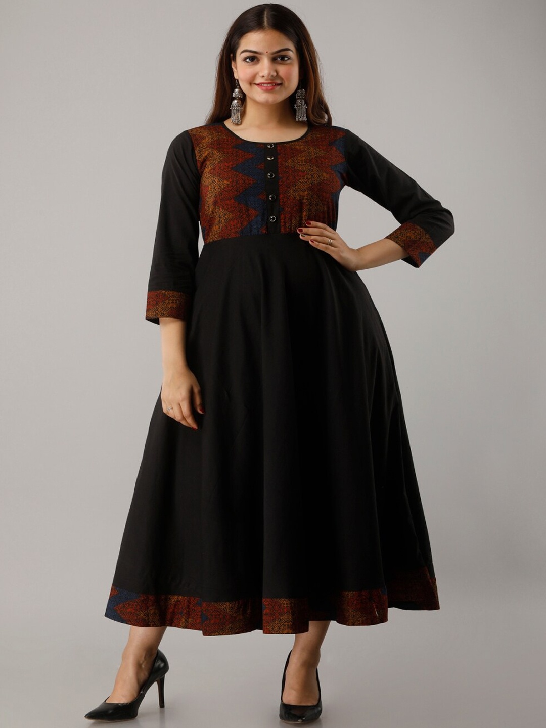 

Maishi Women Black & Red Geometric Printed Anarkali Cotton Kurta