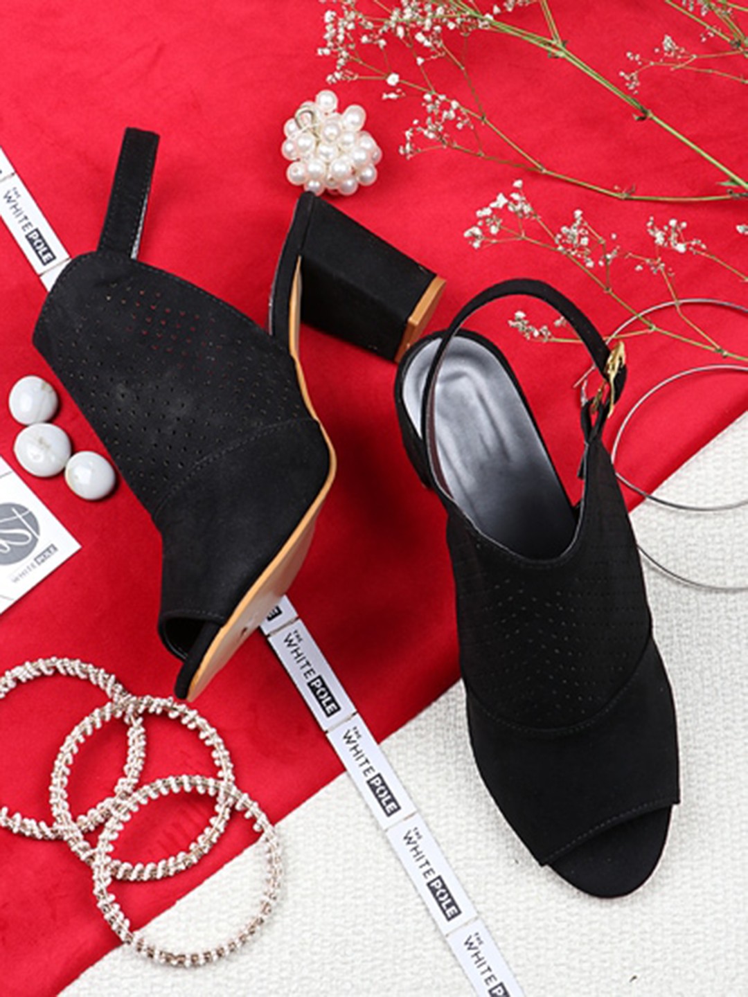 

THE WHITE POLE Black Textured Block Peep Toes with Laser Cuts