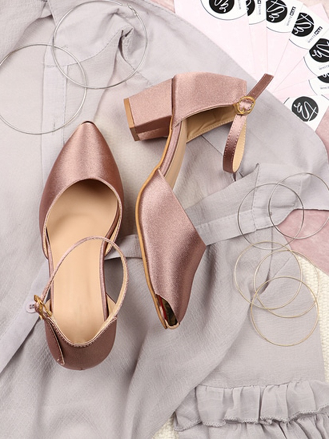 

THE WHITE POLE Pink Party Sandals