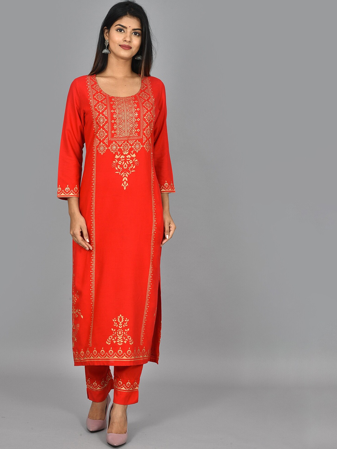 

KAAJH Women Red Floral Printed Sequinned Pure Cotton Kurta with Trousers