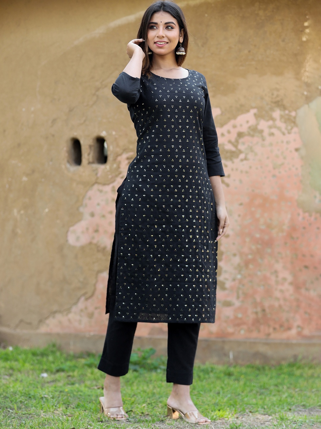 

KAAJH Women Black Embroidered Sequinned Pure Cotton Kurta with Trousers