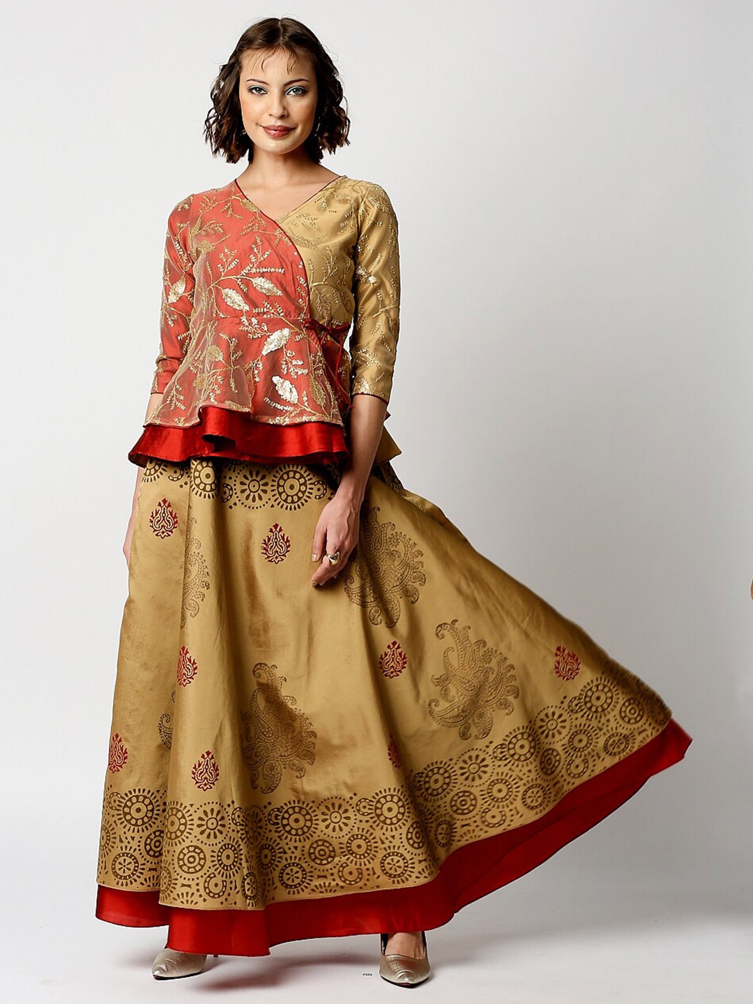 

Ira Soleil Gold-Toned & Red Floral Embroidered Net Peplum Top