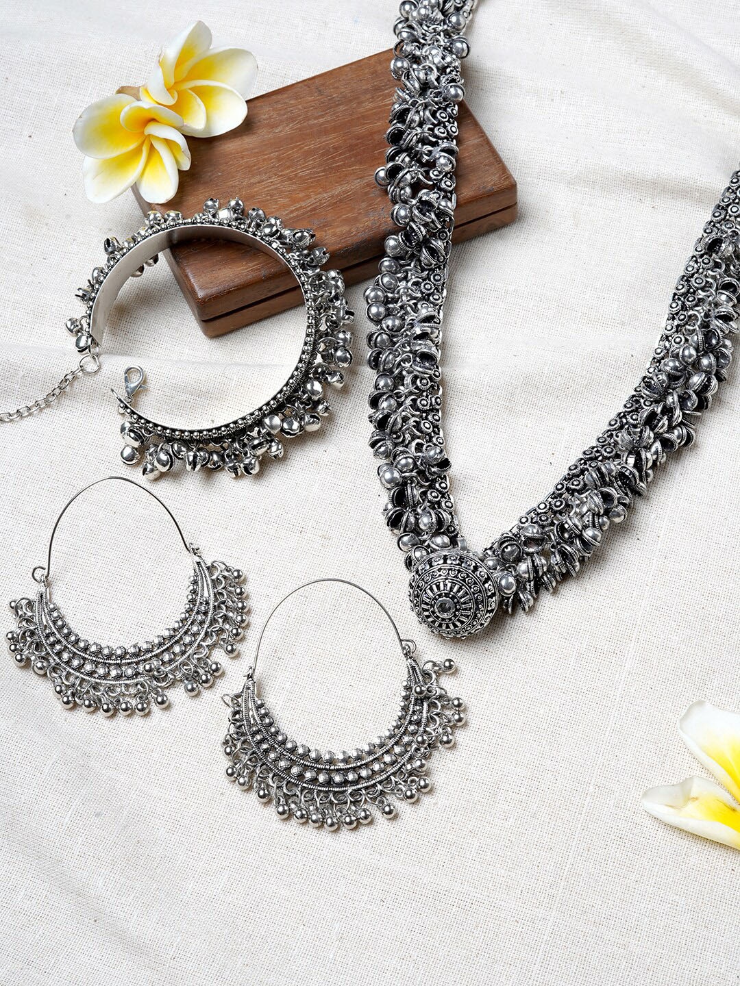 

TEEJH Oxidised Silver-Plated Gunghroo Jewellery Gift Set