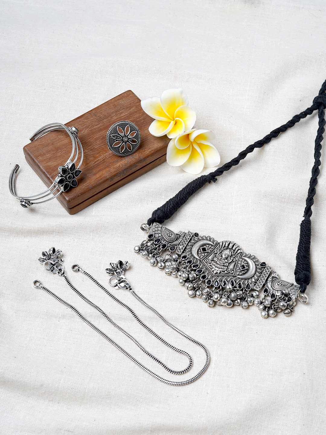 

TEEJH Oxidised Silver-Plated Stone-Studded Temple Jewellery Set