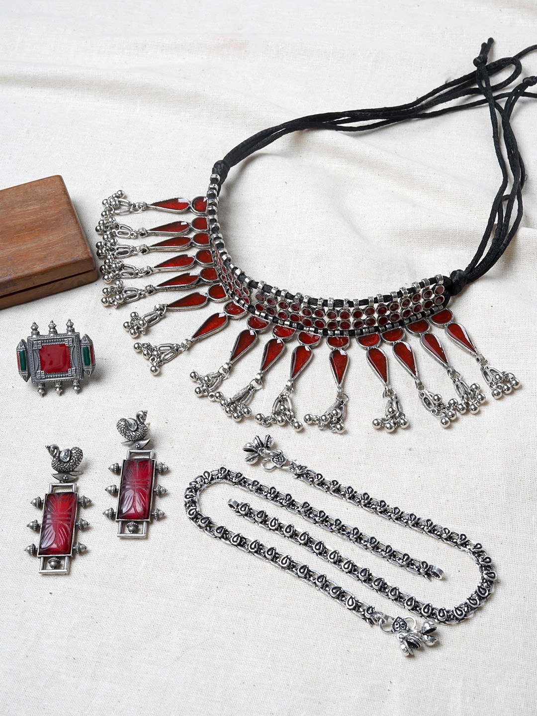 

TEEJH Silver-Plated & Red Oxidised Stone-Studded Jewellery Set