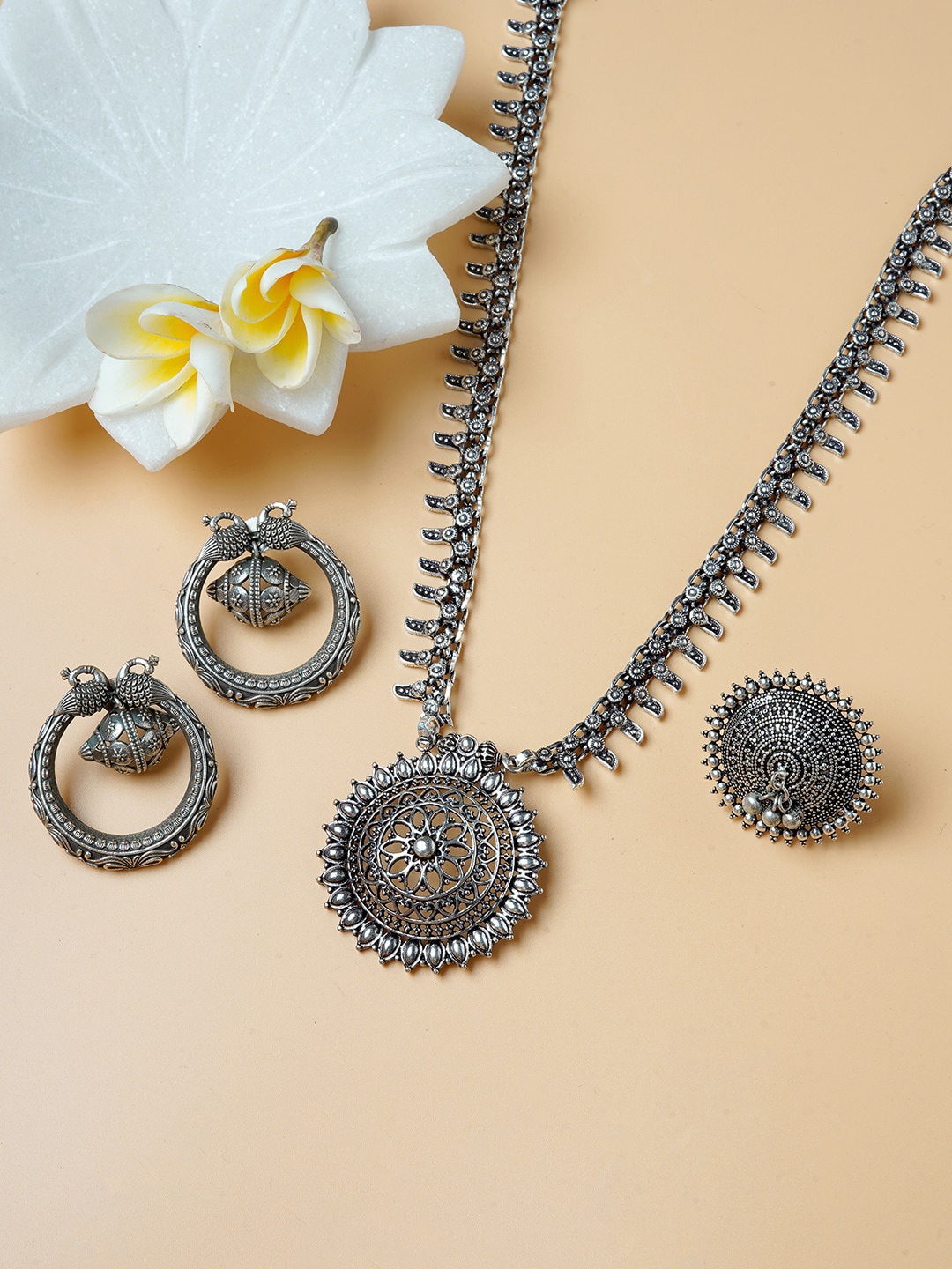 

TEEJH Silver-Plated Oxidised Jewellery Set