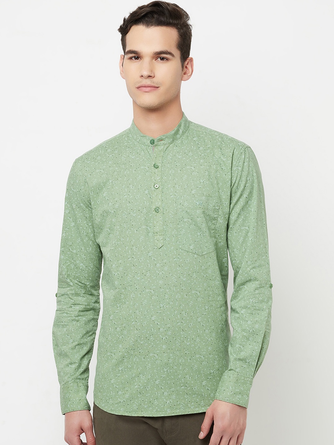 

Crimsoune Club Men Green Floral Printed Kurta