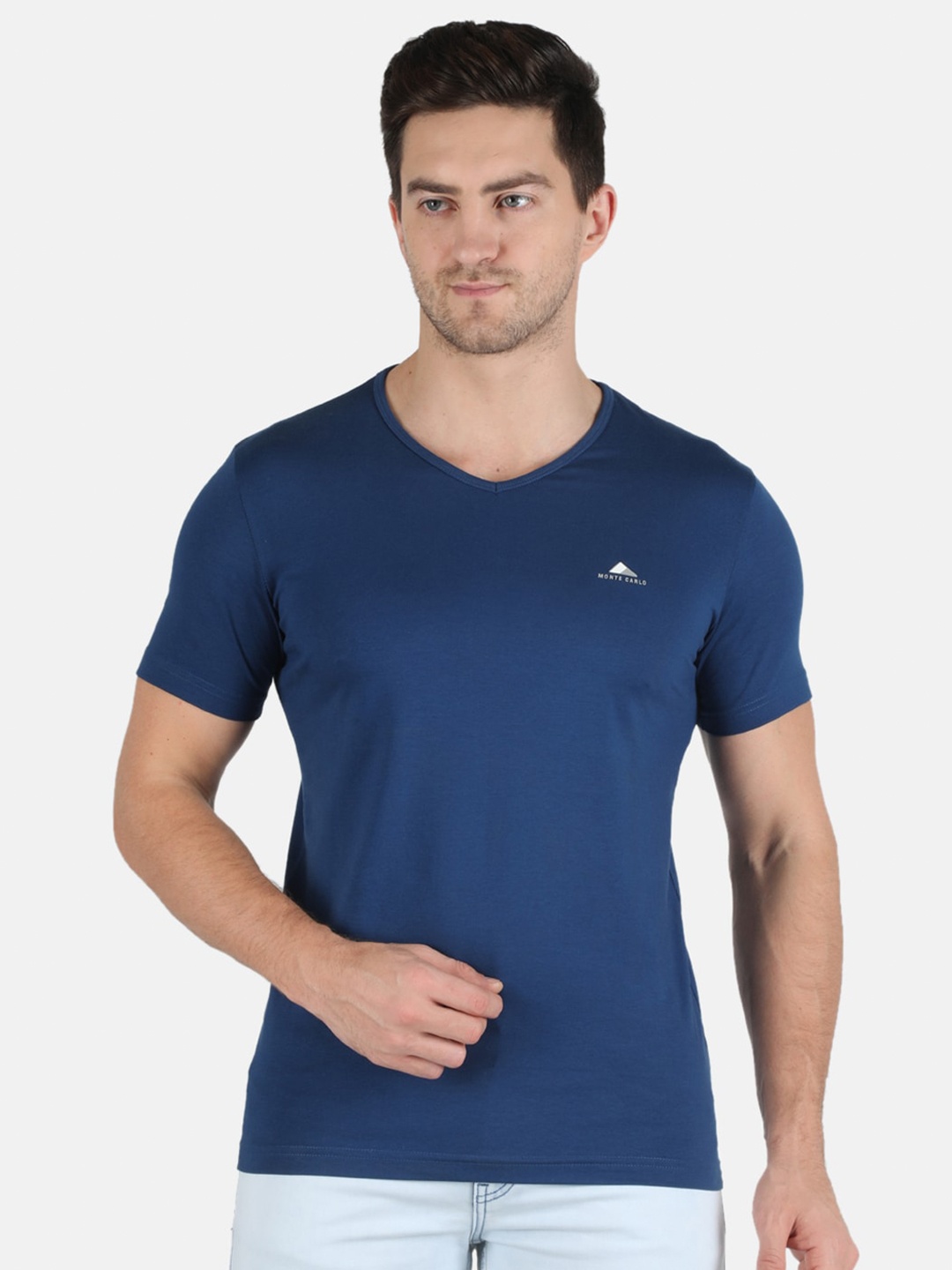 

Monte Carlo Men Blue Regular Fit T-shirt