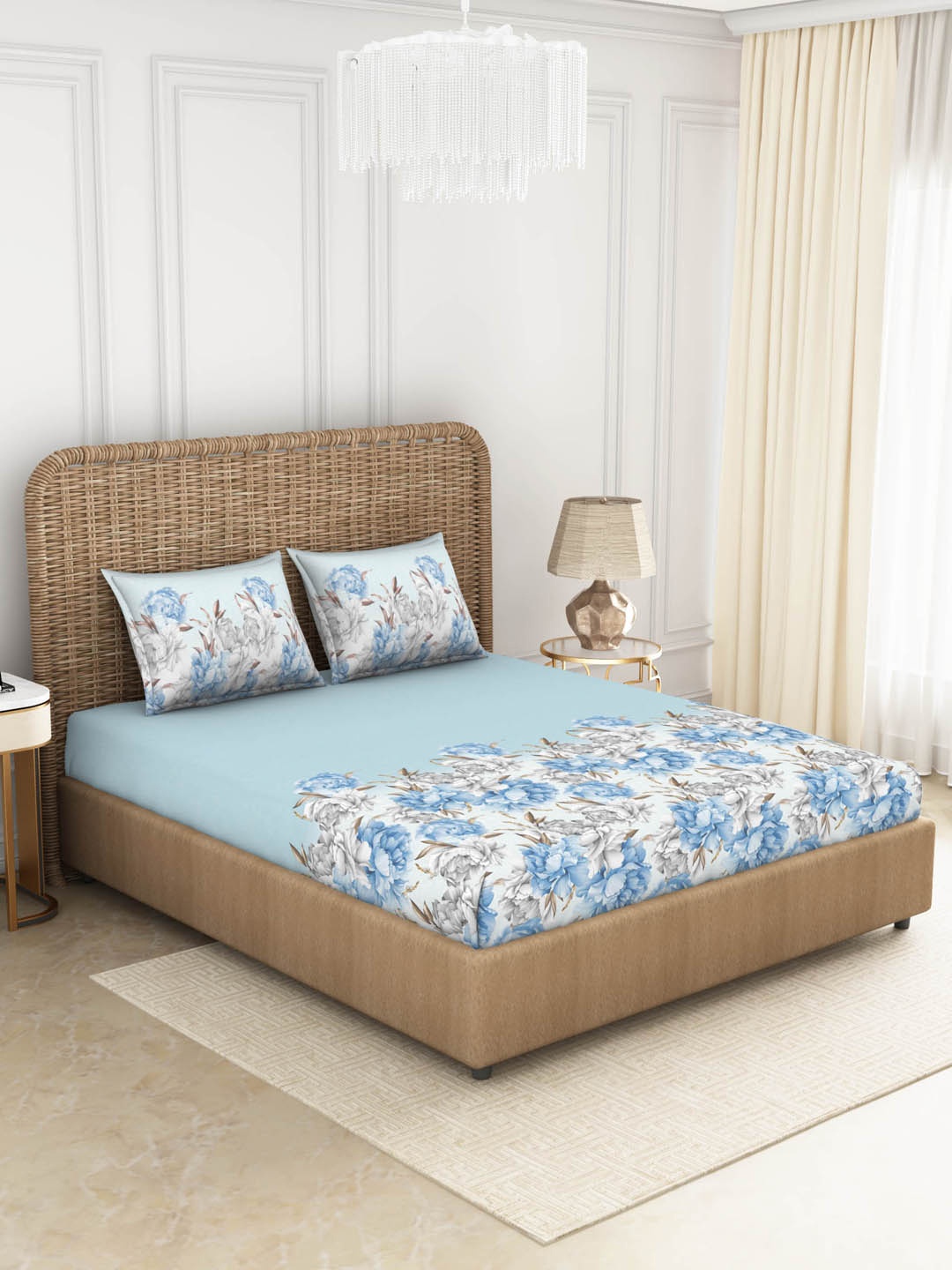 

SPACES Blue & White Floral 144 TC King Bedsheet with 2 Pillow Covers