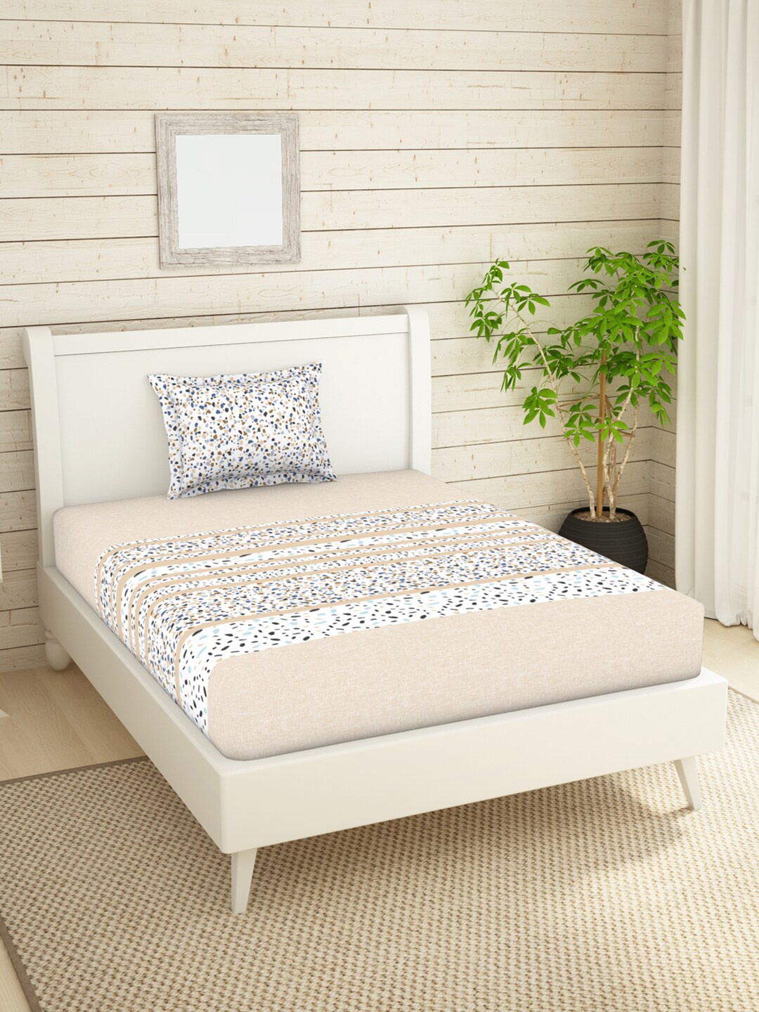 

SPACES Beige & White Ethnic Motifs 144 TC Single Bedsheet with 1 Pillow Covers