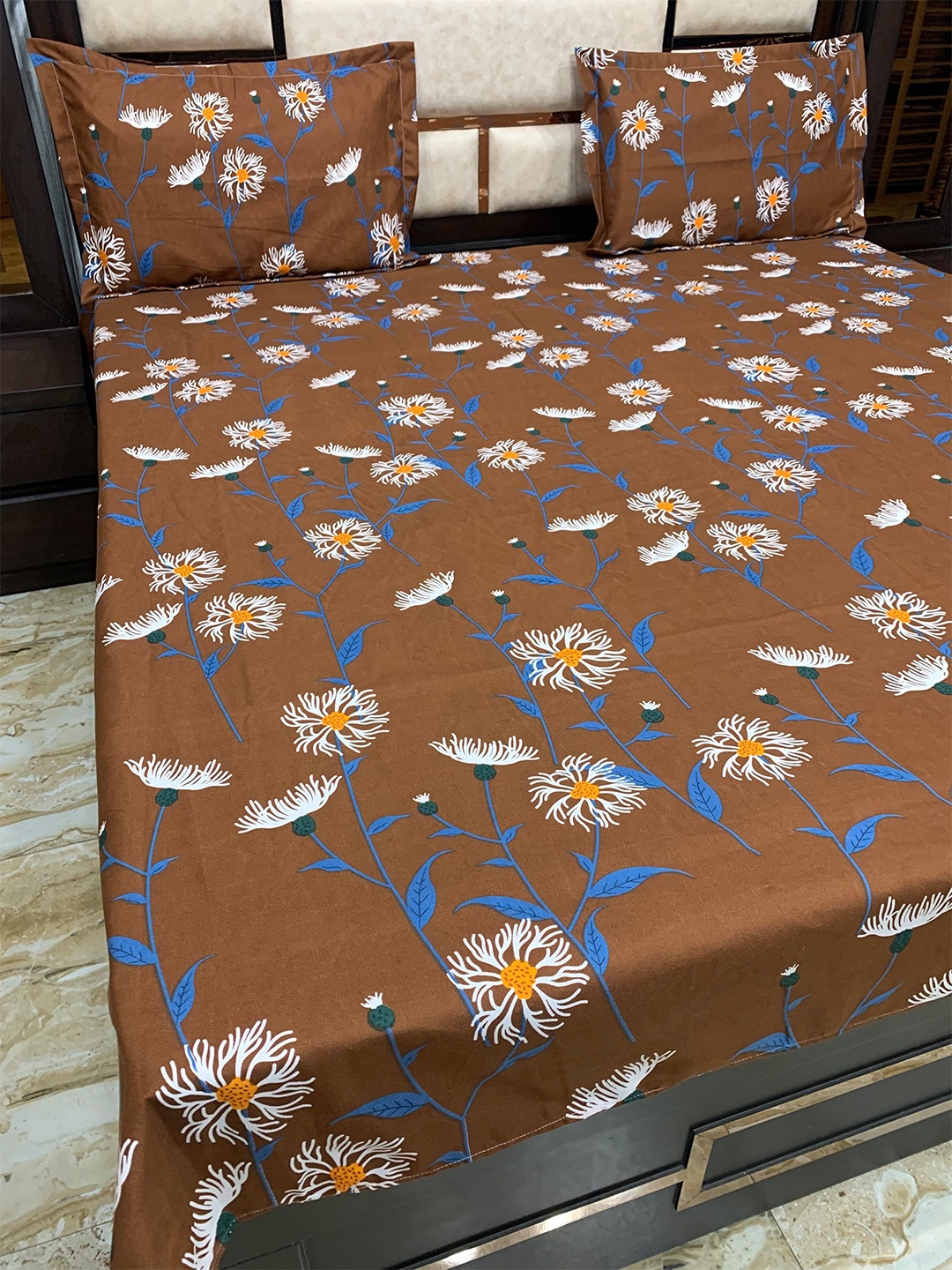 

Pure Decor Brown & Off White Floral 300 TC Queen Bedsheet with 2 Pillow Covers