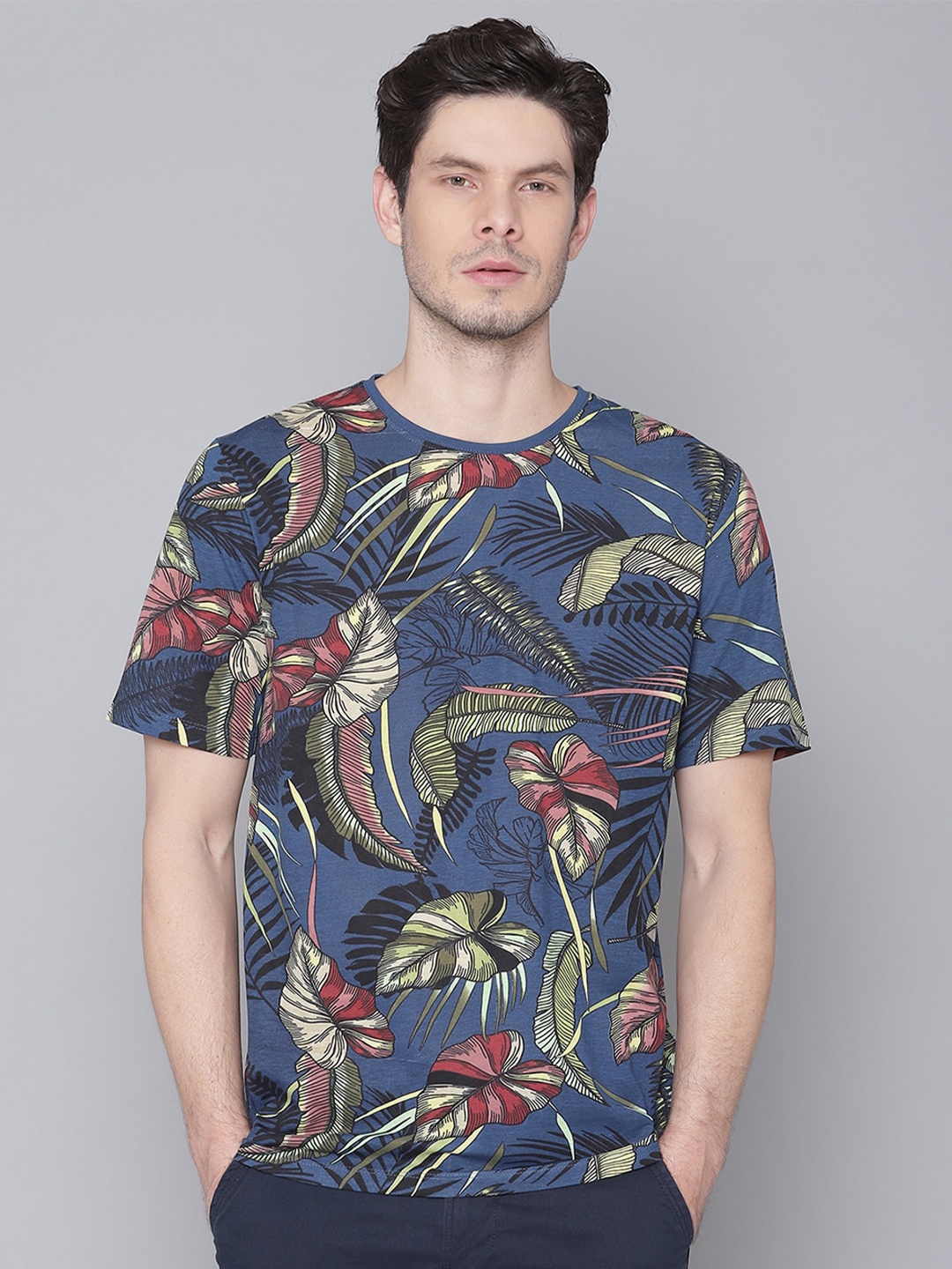 

LINDBERGH Men Blue Printed Tropical Slim Fit T-shirt