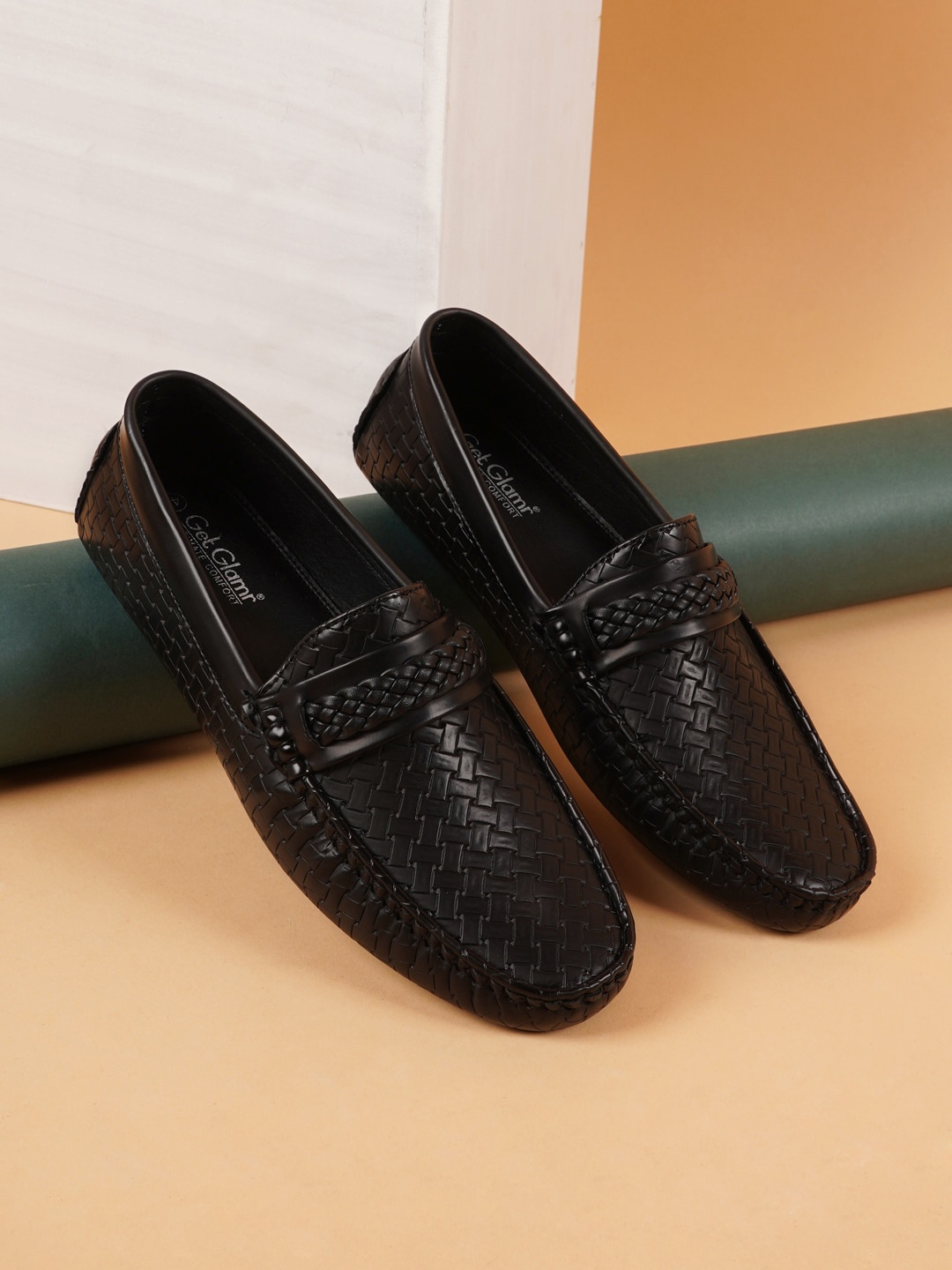 

Get Glamr Men Black Textured Loafers