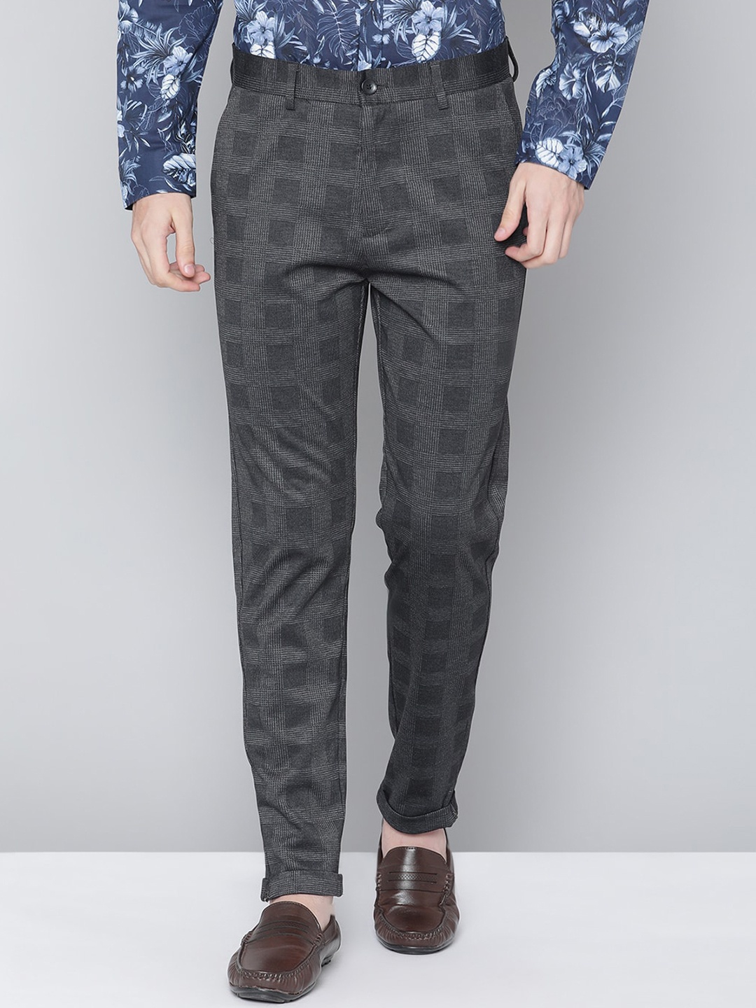 

LINDBERGH Men Black Checked Slim Fit Trousers