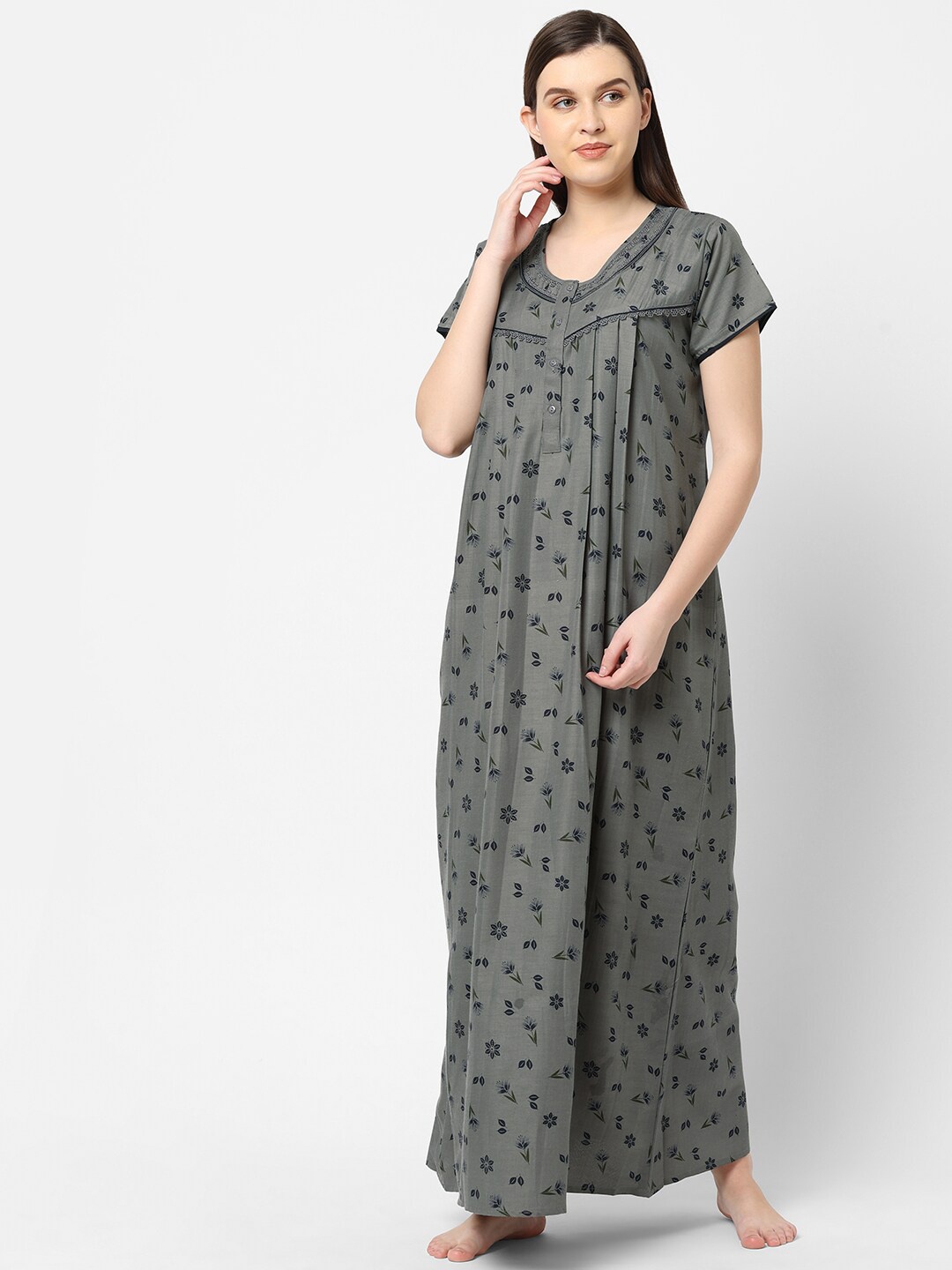 

Sweet Dreams Women Green & Black Printed Pure Cotton Nightdress