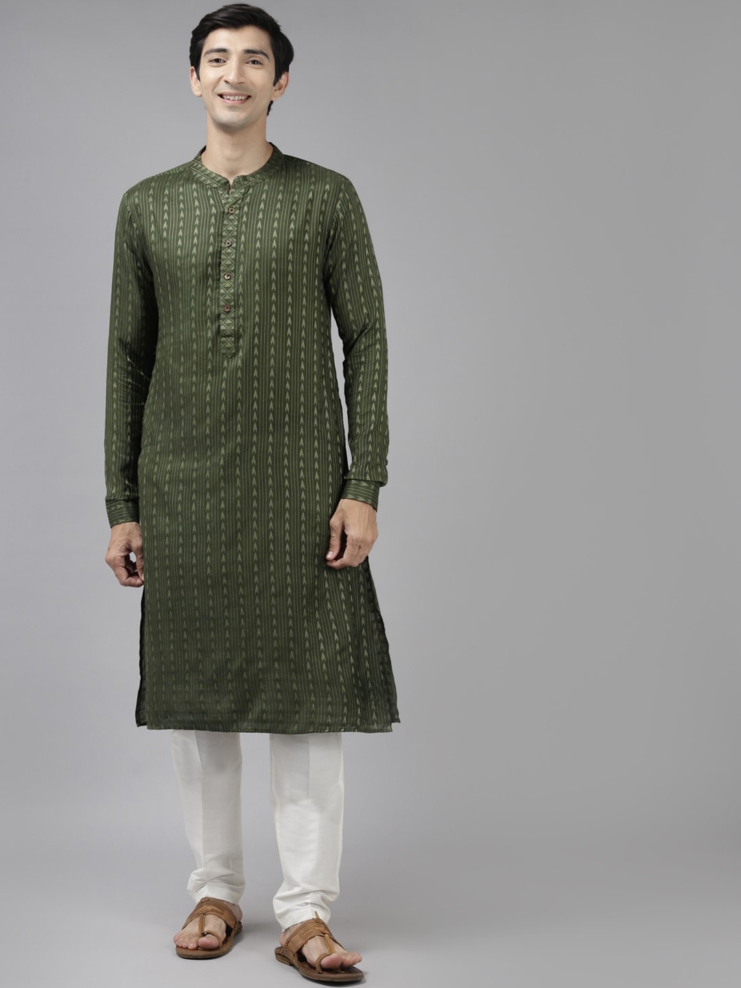 

See Designs Men Green Summer Sheers Handloom Kurta
