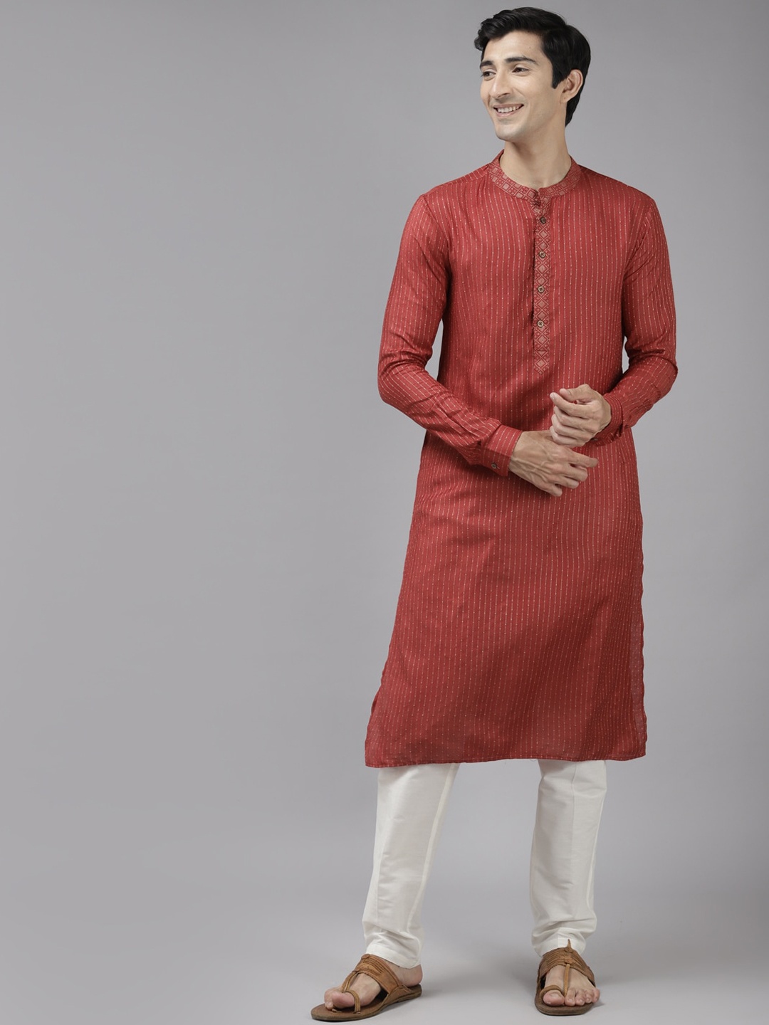 

See Designs Men Maroon & Gold-Toned Woven Design Kurta