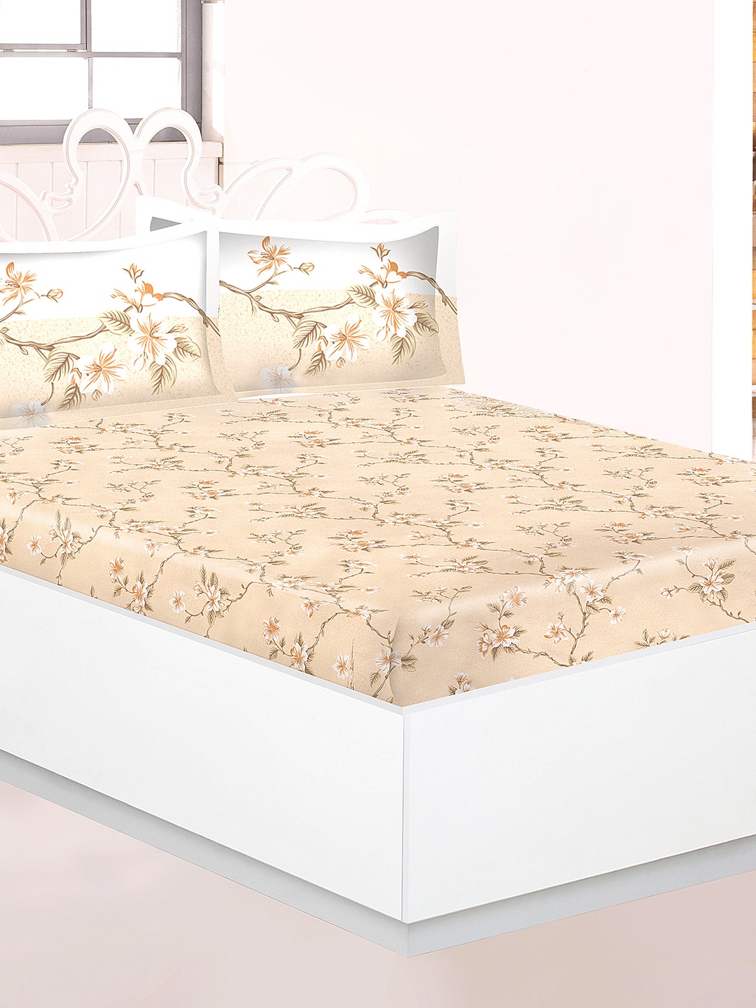 

Athome by Nilkamal Brown & White Printed 144 TC Queen Bedsheet with 2 Pillow Covers