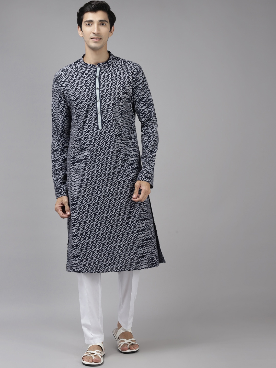 

See Designs Men Blue & White Geometric Printed Kurta