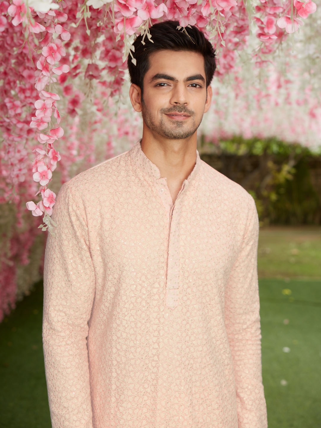 

VASTRAMAY Men Pink Ethnic Motifs Embroidered Georgette Kurta