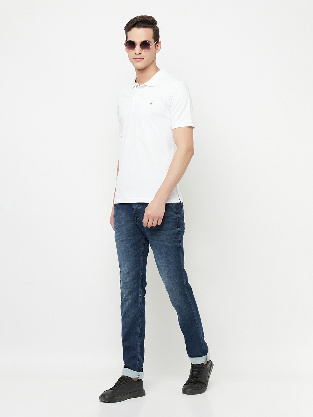

Crimsoune Club Men White Polo Collar Slim Fit Outdoor T-shirt