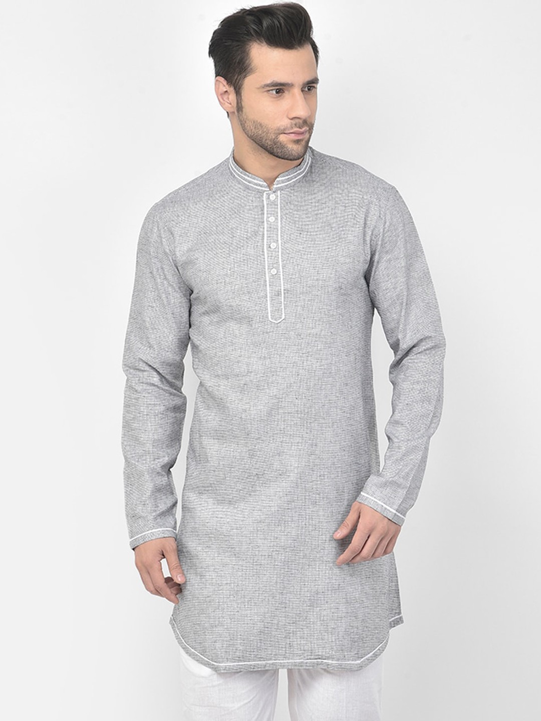 

DEYANN Men Silver-Toned Jacquard Solid Cotton Kurta