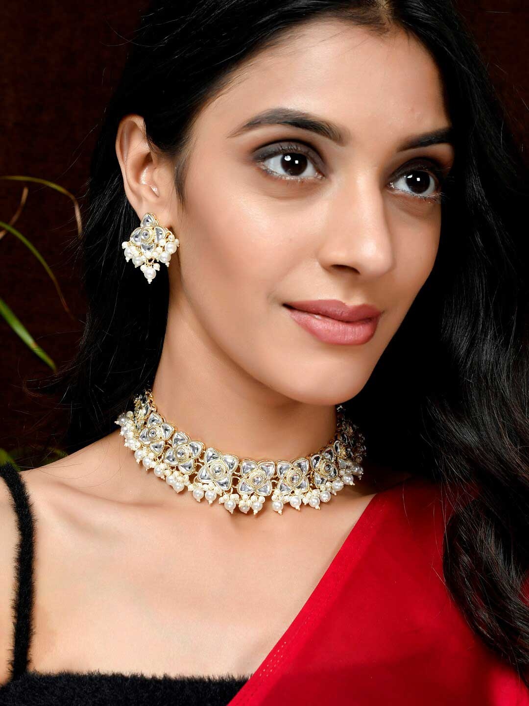 

Silvermerc Designs Gold-Plated & White Kundan-Studded Jewellery Set