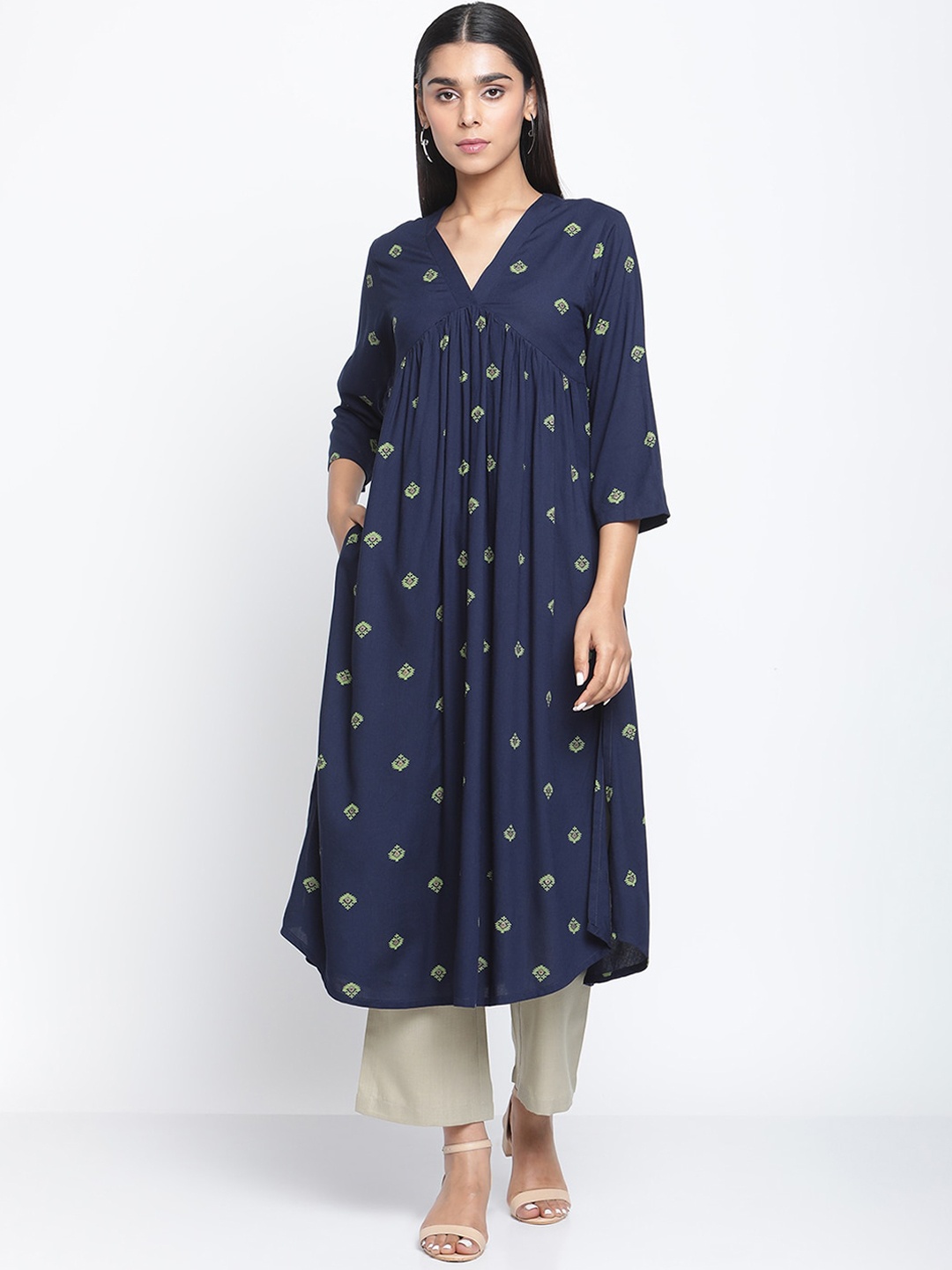 

trueBrowns Women Blue & Green Ethnic Motifs Printed Pure Cotton Kurta with Palazzos